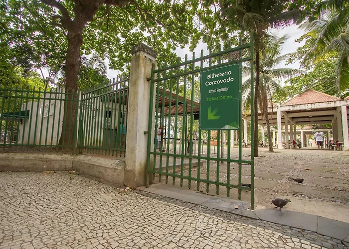 Praia, Metrô e Vans p/ Cristo ao Lado Rio de Janeiro